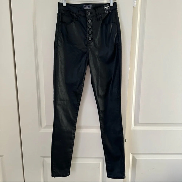Abercrombie & Fitch Denim - Abercrombie & Fitch High Rise Super Skinny Ankle Shiny Black Coated Jeans 27/4L